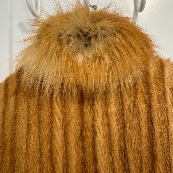 Stunning Women’s Full-Length Red Fox Coat with Weasel Collar - Size 12 - Picture 3 of 9